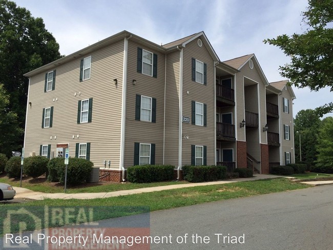 Building Photo - 220 Rural Hall-Germanton Rd