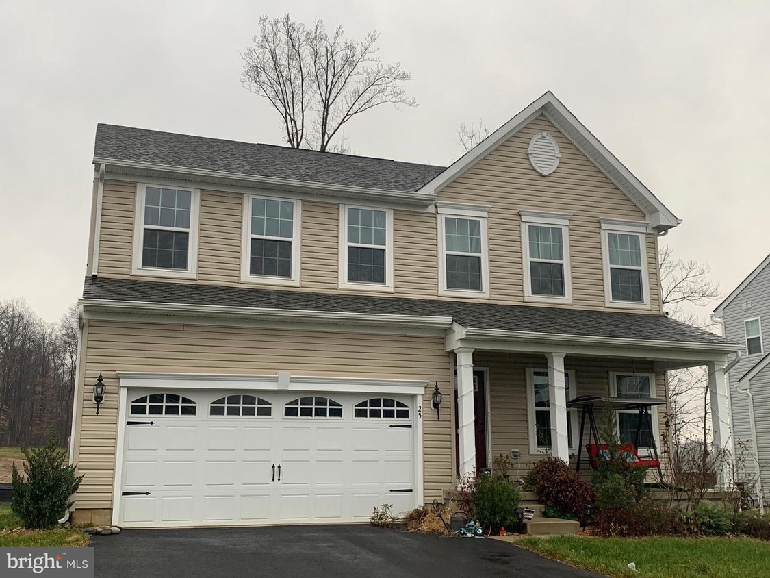 Primary Photo - 25 Longleaf Ln