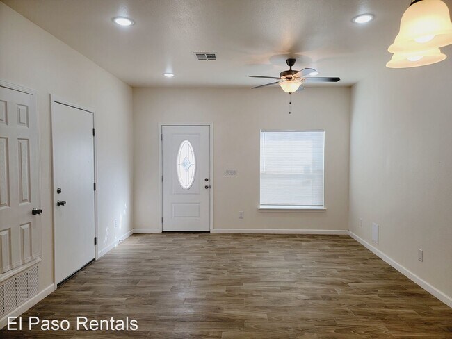 Building Photo - 3 br, 2 bath House - 805 Daniel Cadena Unit A