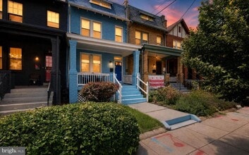 Building Photo - 2630 10th St NE