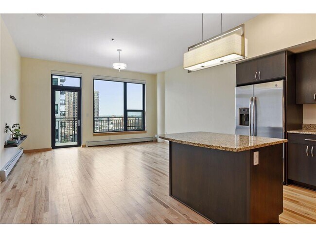 Foto del edificio - 740 Portland Ave