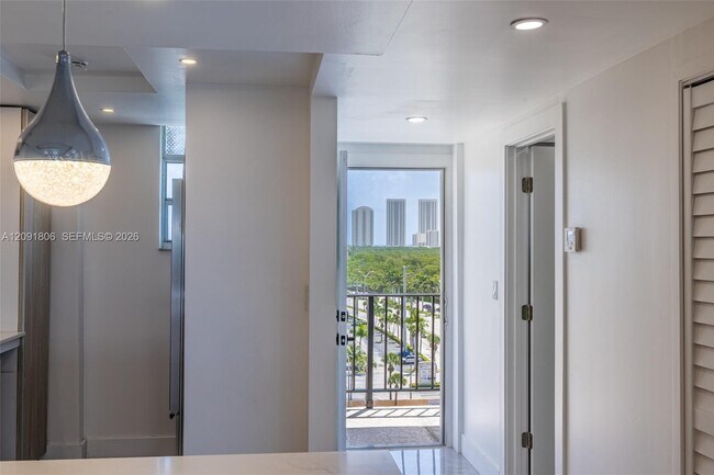 Foto del edificio - 2903 N Miami Beach Blvd