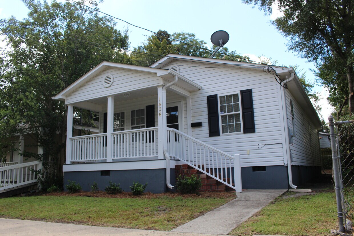Building Photo - 1404 Church St