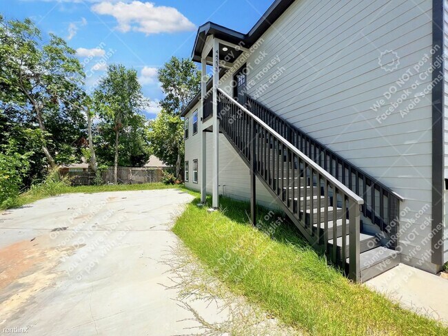 Building Photo - 3 br, 2 bath House - 4423 Brinkley St B B