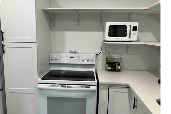 Photo - 3301 19th Ave W House