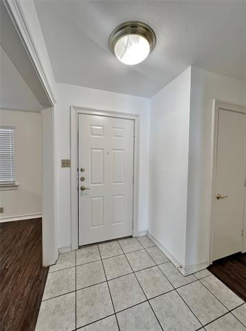 Foto del edificio - 725 Danish Dr