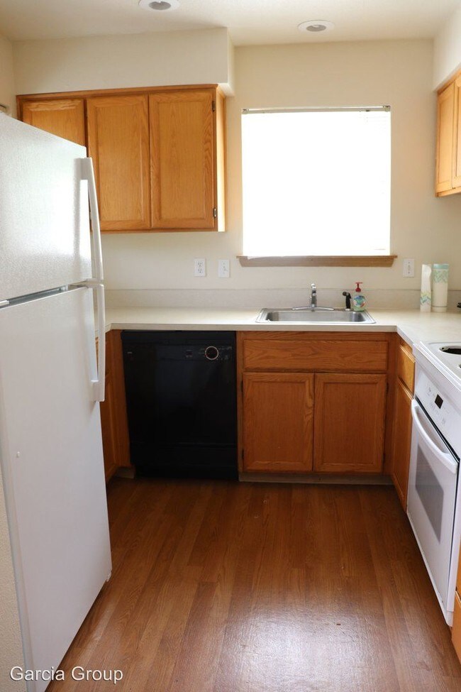 Foto del edificio - 2222-2238 SE 44th Ave