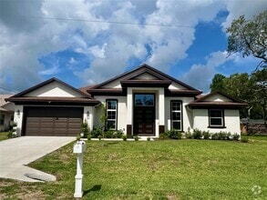 Building Photo - 7 Fortune Ln