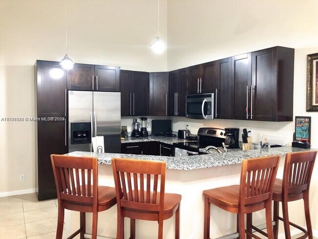 Foto del edificio - 8723 Forest Hills Blvd