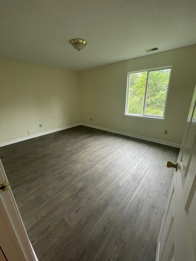 Dormitorio - 36-42 Culver Ave