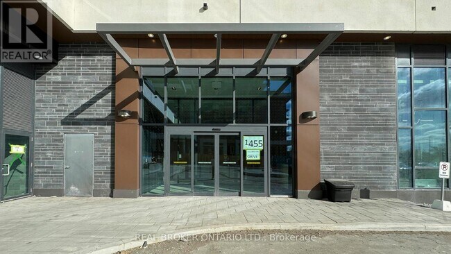 Photo du bâtiment - 1455 Celebration Dr