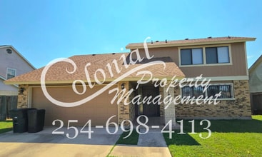 Building Photo - 1822 Cedarview Dr
