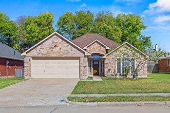 Building Photo - 232 Cotton Wood Ct