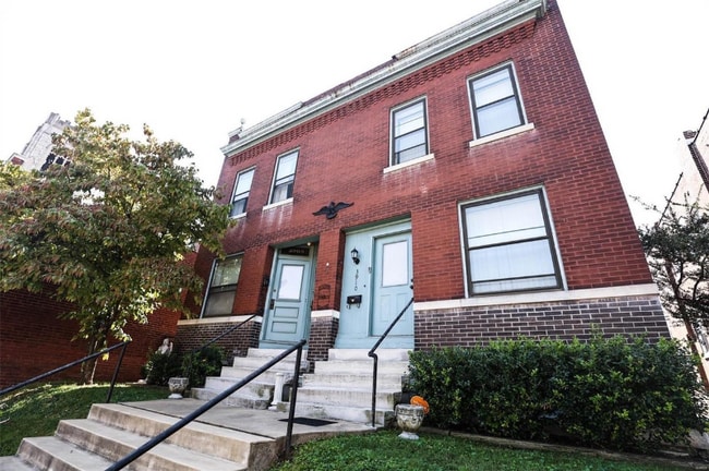 Building Photo - 3908-3910-3910 Flad Ave