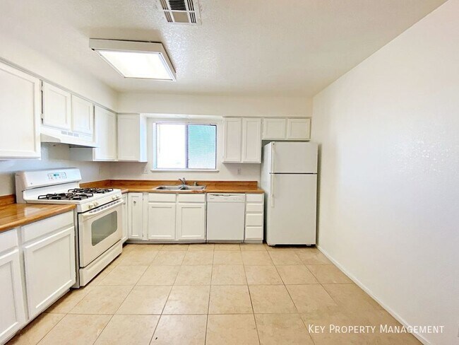 Foto del edificio - 6917 Mendon Ln