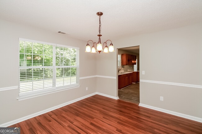 Building Photo - 411 Berkshire Pl