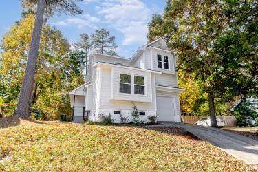 Primary Photo - 460 Dickens Dr
