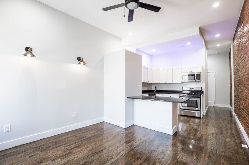 Foto principal - 258 Halsey St