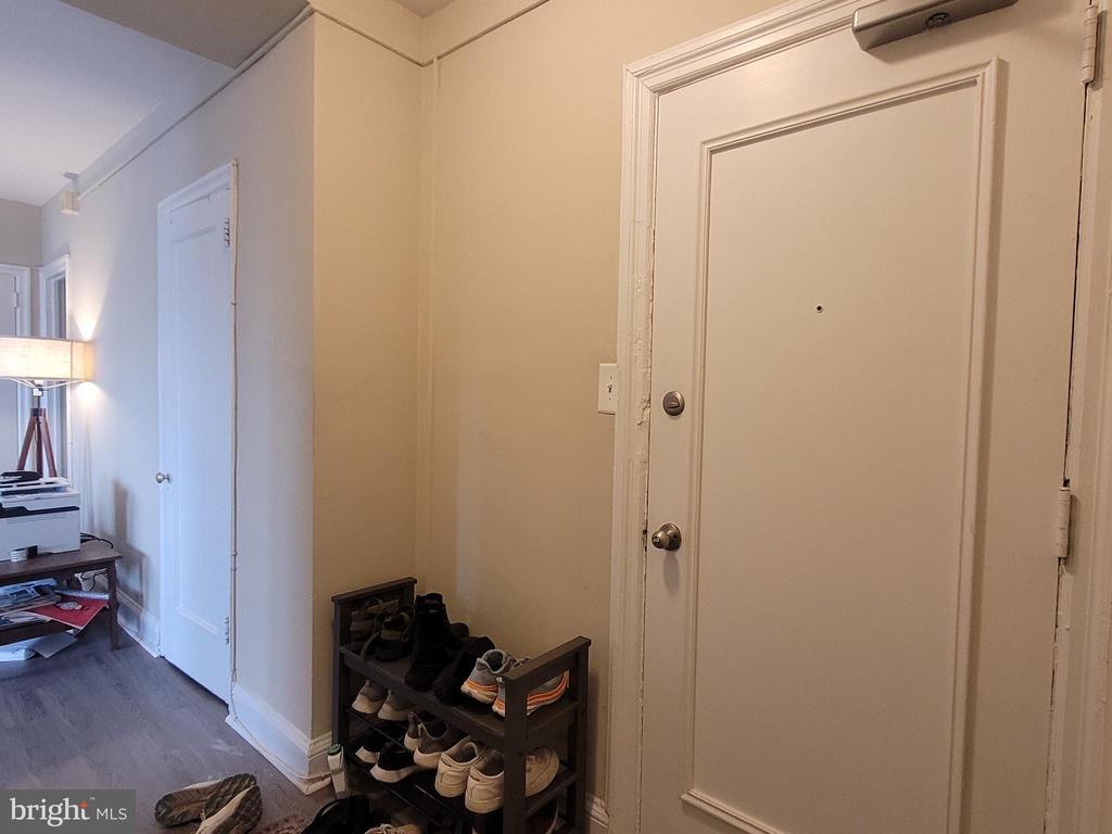 Primary Photo - 2031 Locust St