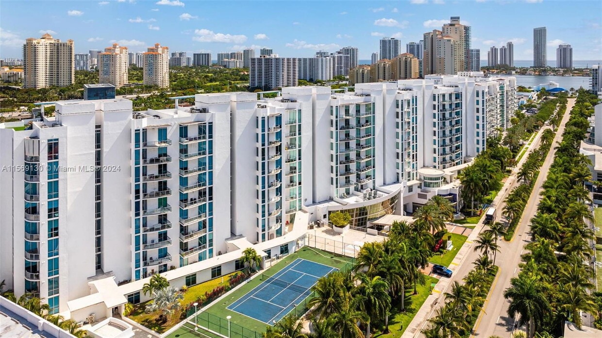 Photo - 3029 Northeast 188th Street, Aventura, FL 33180 - 1 BR 1 BA Condo