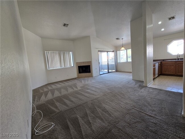 Building Photo - 5030 S Rainbow Blvd