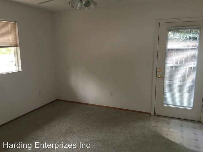 Building Photo - 481 Nunneley Rd