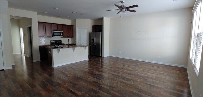 Building Photo - 2512 Heritage Loop