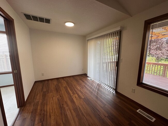 Foto del edificio - 3 Bedroom 2 Bath Single Family home