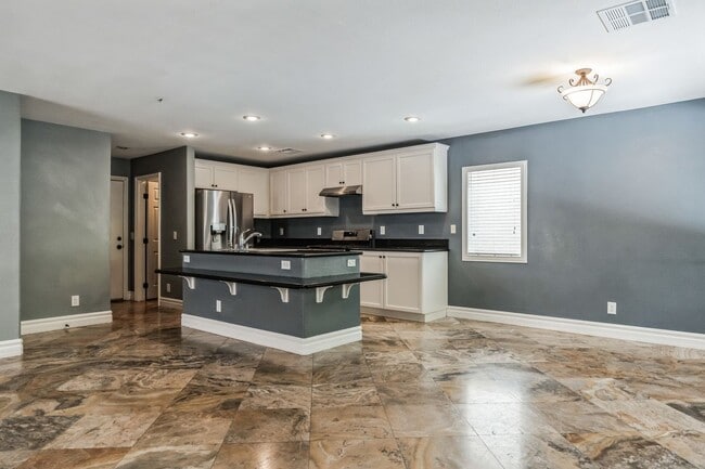 Building Photo - 187 Wicked Wedge Way