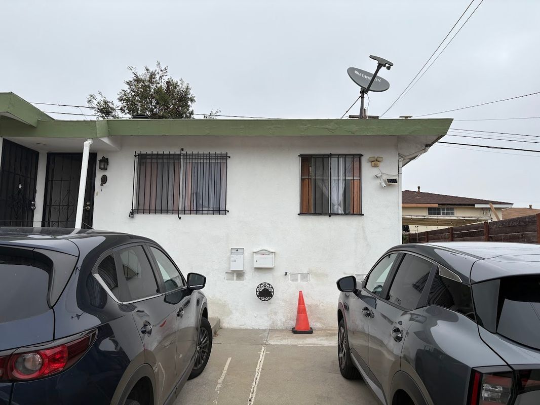 Foto del edificio - 4513 W 132nd St