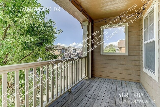 Foto del edificio - 6724 Abbeywood Dr
