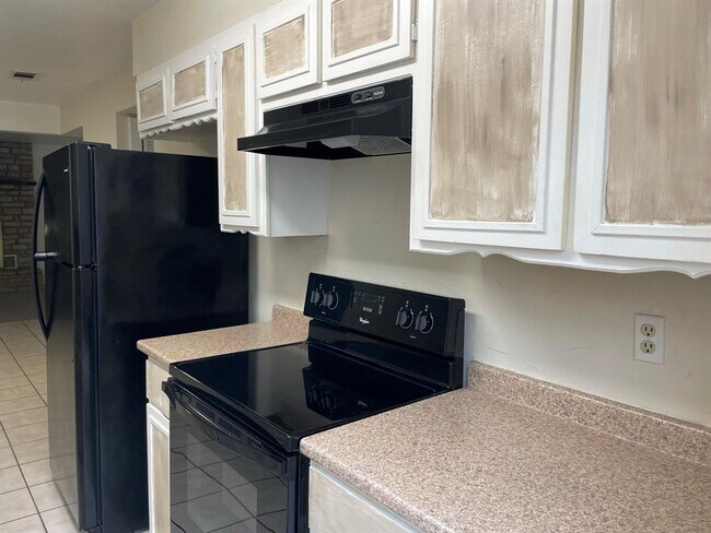 Foto del edificio - 1715 W Doyle St