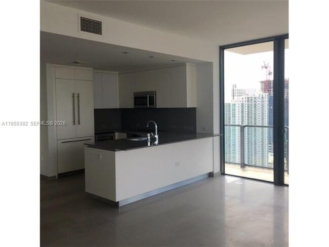 Building Photo - 68 SE 6th St