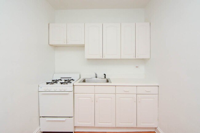 Foto del edificio - 545 W Wellington Ave