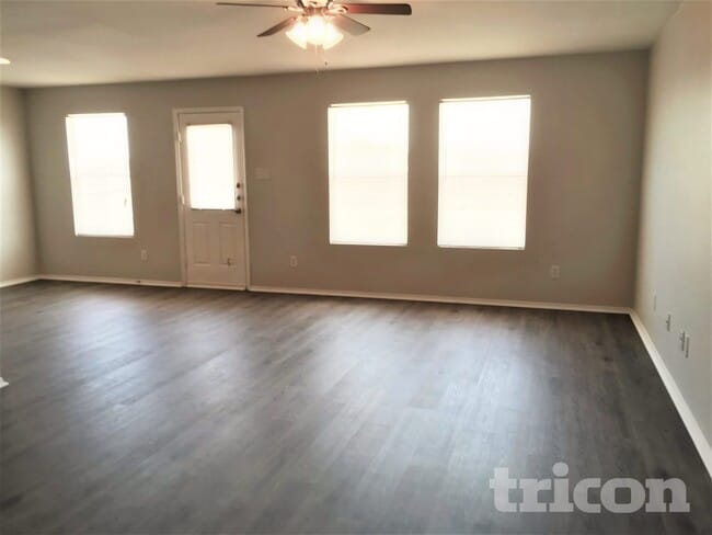 Foto del edificio - 1412 Castle Ridge Rd