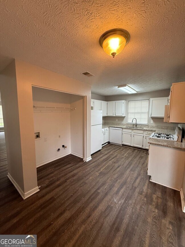 Foto del edificio - 10375 Larrack Ct