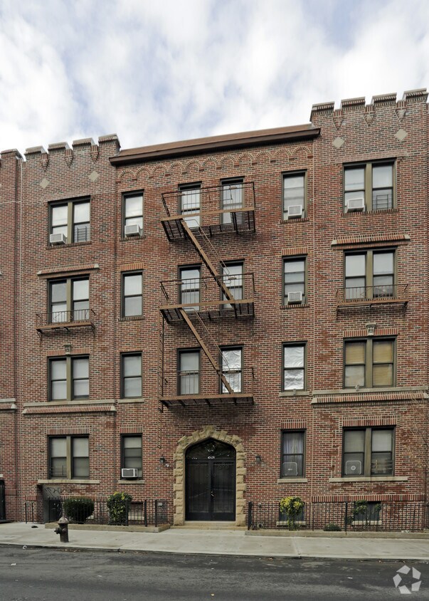 Foto del edificio - 4528 42nd St