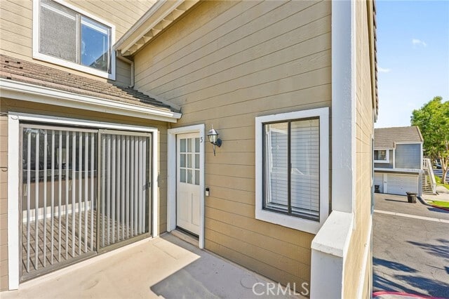Building Photo - 5 Abbey Ln