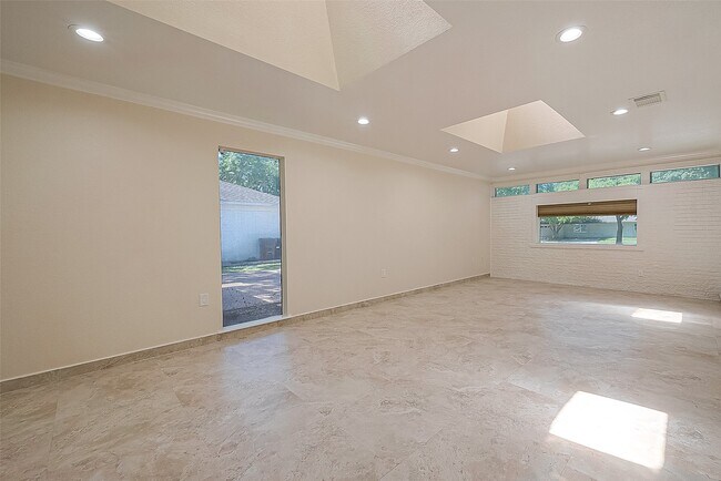 Foto del edificio - 3019 Stoney Brook Dr