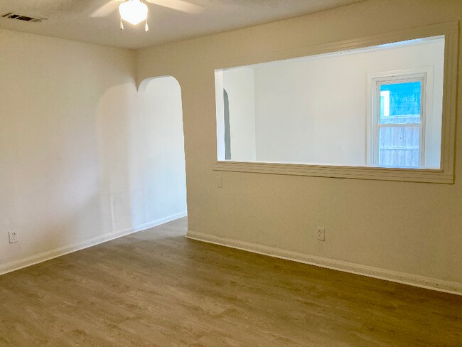 Foto del edificio - 10221 Silvercrest St