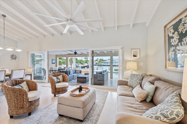 Foto del edificio - 1180 Singer Dr