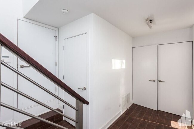 Foto del edificio - 500-5700 N Lake Shore Dr