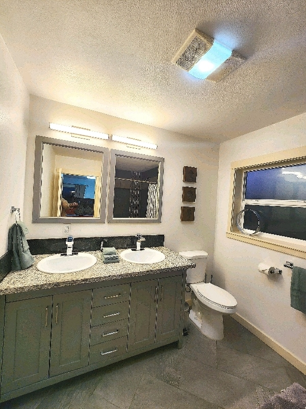 Foto del edificio - 1565 Thomas Rd