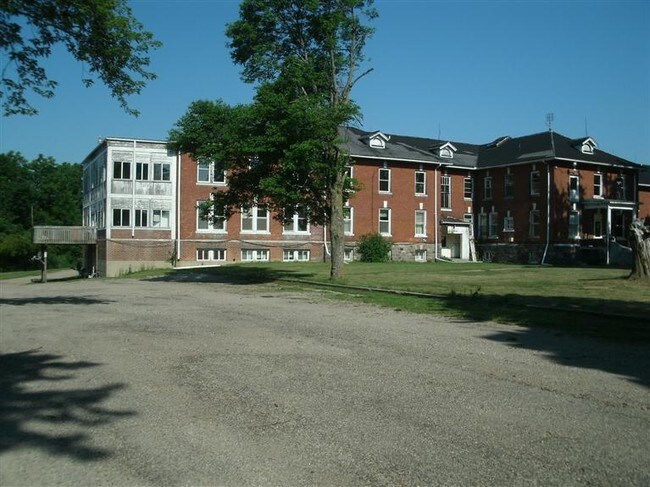 Foto del edificio - 2940 Cambria Rd