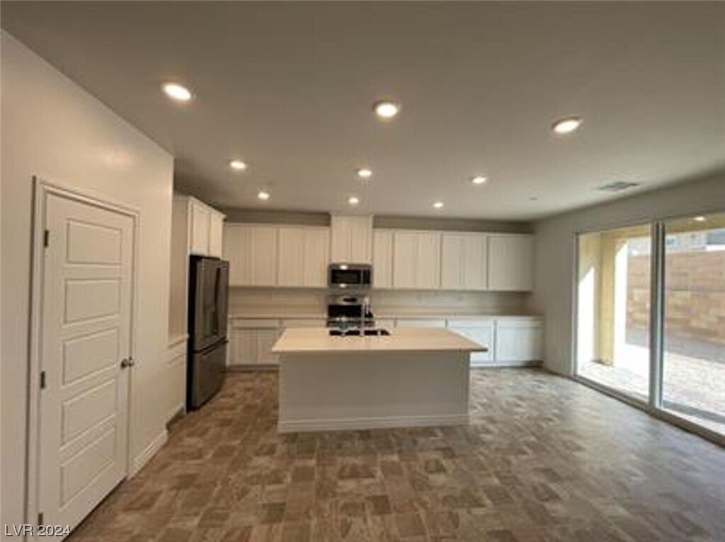Foto del edificio - 844 Aurelie Ridge St
