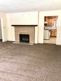 Living Room - 1040 S Kentwood Ave