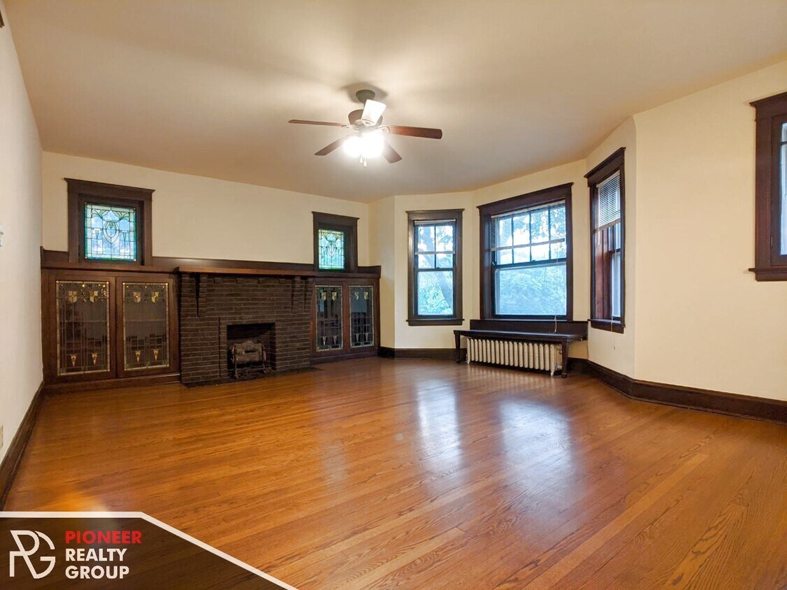 Foto principal - 2825 W Logan Blvd
