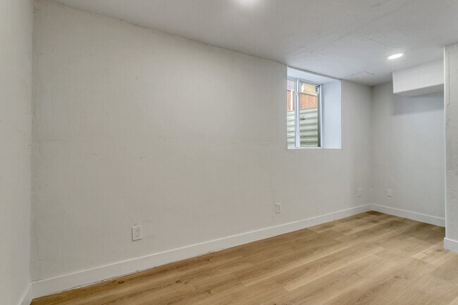 Foto del edificio - 856n N 100 E