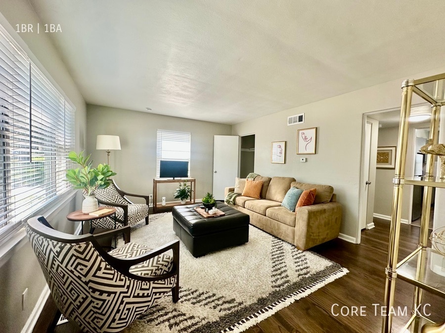 Foto principal - 4128 Roanoke Rd