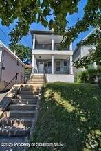 Building Photo - 1515 Pine St
